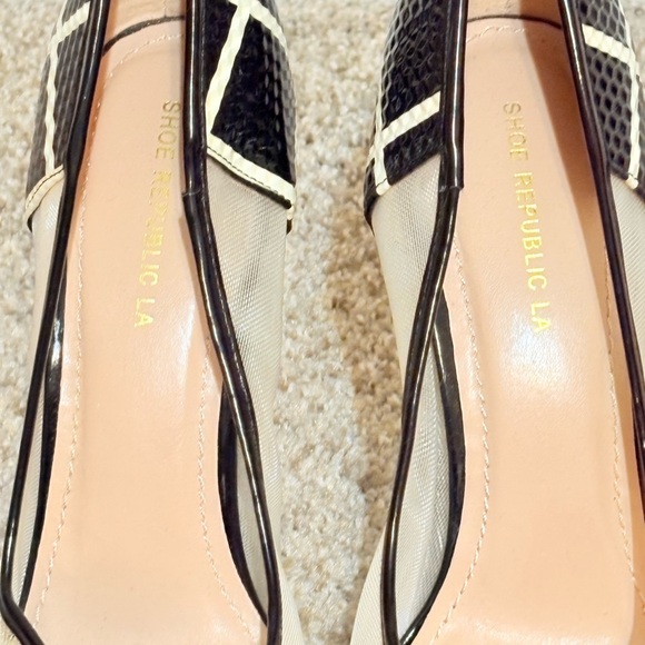 Women's white and Black Pumps - Picture 9 of 9